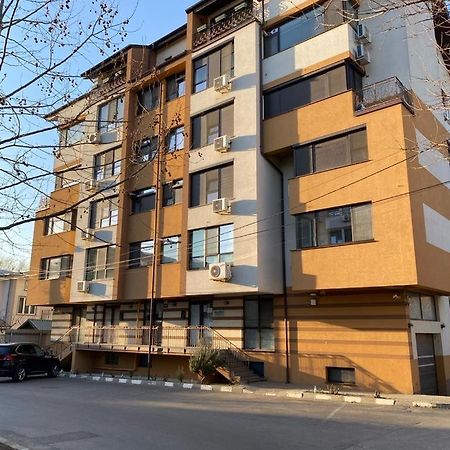 Fly - Regim Hotelier Galati Exterior photo
