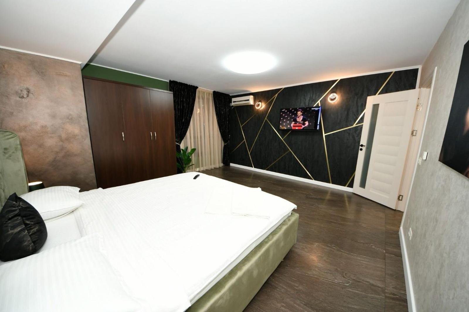 Fly - Regim Hotelier Galati Exterior photo